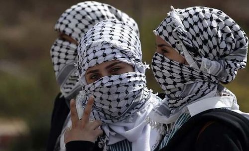 فلسطينيات بالكوفيةش