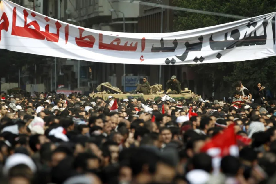 الشعب يريد إسقاط النظام